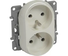 Legrand 764662 Niloe - Lizdas 2 x 2P Z keliems rėmams - be dangčių, varžtų gnybtų - Kremas 764662