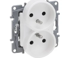 Legrand Niloe Selection Socket 2 x 2p+su keliems kadrams (su sklendėmis, varžtiniais gnybtais) perlas 762442