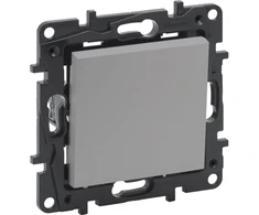 Legrand „Niloe Step“ laiptų jungiklis 10A - aliuminio spalvos 863306B