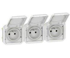 Legrand 069644L NAUJAS PLEXO 55 Lizdas 3x2P+Z horizontalus pilnas mechanizmas 16A - 250V AC~ baltas 069644L