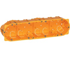 4 vietų dėžutė į gipsą Legrand 080054 (40mm)