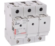 SAUGIKLIŲ IŠJUNGIKLIAI LE-606708 TRIFAZIS 50 A D02 LEGRAND