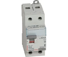Legrand diferencinis srovės perjungiklis 2P 40A 0.03A AC P302 DX3 411505