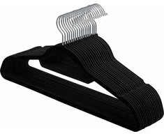 SONGMICS aksamitiniai pakabos drabužiams, komplektas 20 vnt., 0,6 cm plonumo, su 360° pasukamu kabliuku, juodi CRF20B