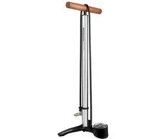 Lezyne BIRZMAN Siurblys su spirale (Presta/Schrader/Dunlop), 220 psi/15 bar, CNC, sidabrinis, lakuota mediena (NAUJAS)