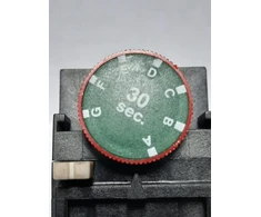 Lovato Electric Stalinis grybo formos mygtukų rinkinys, raudonas, atrakinamas pasukant avariniam stabdymui, Ø40 mm, adapteris, 1NC kontaktas LPCB6644