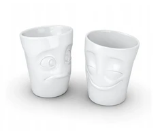 Lumarko FIFTYEIGHT Puodelis 350ml Zachwycony &amp; Zaskoczony balta T012801 Puodelis 350 ml su užrašu „Zachwycony &amp; Zaskoczony“ (Susižavėjęs &amp; Nustebintas), baltas.