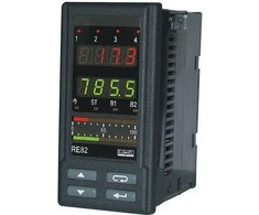 Lumel Programuojamas išėjimo temperatūros reguliatorius 1 relės išėjimas 2 relės maitinimo šaltinis 85-253V AC / D (RE82 110100P0)
