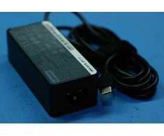 Lenovo Nešiojamojo kompiuterio maitinimo šaltinio kintamosios srovės adapteris (45 W 20/15/9/5 V 3P)