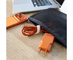 Manhattan InLine® USB-C įkroviklis, 30 W, GaN, dvigubas USB-C, PD/PPS, papajos/oranžinis