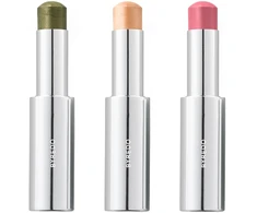 Mėlynas rinkinys Byredo: Colour Stick daugiafunkcis akių šešėlių pieštukas 509 Solar Flare 3,5 g + Colour Stick daugiafunkcis akių šešėlių pieštukas 509 Kumato Face 3,5 g + Colour Stick daugiafunkcis akių šešėlių pieštukas 509 Flower Play 3,5 g + Byredo GWP odinė kosmetinė