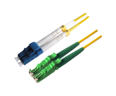 „MicroConnect“ šviesolaidinis laidas, LC/UPC – E2000/APC 9/125, 5 m (FIB472005)