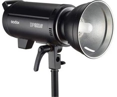„Godox DP800III Studio Flash“.