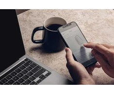 Moshi Moshi iVisor AG - Matt screen protector iPhone 12 / iPhone 12 Pro (juodas rėmelis)
