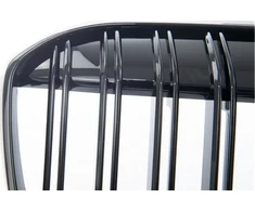 „MTuning“ sportinės grotelės, dvigubos briaunos, blizgios juodos spalvos BMW 7 G11 G12 veido pakėlimas 2019 m.