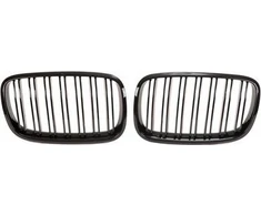 „MTuning“ sportinės grotelės, dvigubos briaunos, blizgios juodos spalvos BMW X6 E71 E72 X5 E70 2007–2013 m.