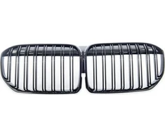 „MTuning“ sportinės grotelės, dvigubos briaunos, blizgios juodos spalvos BMW 7 G11 G12 veido pakėlimas 2019 m.