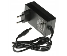 TST MAITINIMO BLOKAS 9V/4A/5.5-V2