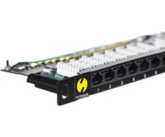 NETRACK 104-10 patch panel 19inch 24-jungtys kat. 5e UTP 0 5U su lentyna