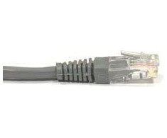 NETRACK BZPAT55UE Netrack patch kabelis RJ45, beknis, Cat 5e UTP, 5m pilkas