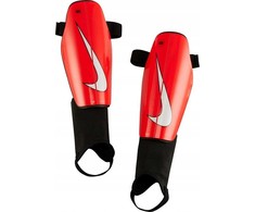 Nike Charge futbolo blauzdų apsaugos, dydis M, baltos