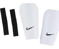 Futbolo apsaugos Nike J Guard-CE SP2162 100 - S