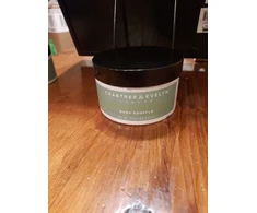 Crabtree &amp; Evelyn Pear &amp; Rožinė Magnolia Hydrating Body Souffle, 250 g