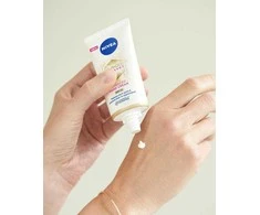 NIVEA LUMINOUS630® rankų kremas nuo dėmių 50 ml