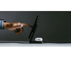 NOMAD Stand One – Qi2.2 25 W belaidis įkroviklis dviem įrenginiams, suderinamas su „MagSafe“, 4-osios kartos (karbidas)