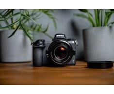„Voigtlander Lens Nokton 40mm f/1.2“ objektyvas, skirtas „Nikon Z“