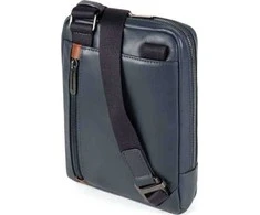 Piquadro, Obidos, Leather Crossbody Bag, Mėlyna, 17 x 22 x 5.00 cm, For Men