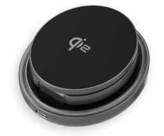 Prestigio „Twist 3-in-1“ belaidė „Qi2“ įkrovimo stotelė, skirta „iPhone“ (15 W), „Apple Watch“ (2,5 W) ir „AirPods“ (5 W), sertifikuota „Qi2“, magnetiniai įkrovimo padėklai su stovo funkcija, sulankstomi, maitinimo adapteris 30 W, USB-C įkrovimo laidas 1 m, kosminės pilkos spalvos