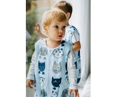 PULP BAMBOO Baby miegmaišis su 2 TOG kojinėmis - Mėlyna Cats - nuo 0,6 m iki 2,5 m