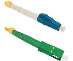 QOLTEC 54335 Qoltec Optic Patchcord LC/UPC-SC/APC vieno režimo 9/125 G652D Simplex 20m