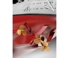 Revell Battleship BISMARCK (05040)