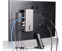 StarTech stotis / replikatorius 3 monitoriams USB4 Dock (150UE-USB4DOCKTRIPLE)