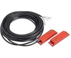Schneider Electric Łącznik magnetyczny bezpieczeństwa 1Z 2R 24V przewód 5m (XCSDMP7005)