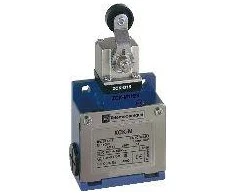„Schneider Electric“ ribinis jungiklis 1R 1Z, metalinė svirtis su metaliniu voleliu (XCKM115H29)