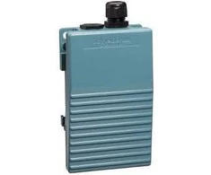Schneider Electric Vieno kojinio jungiklio laikiklis be dangtelio, mėlynas, metalinis, 1NO, 1NC, 1 žingsnis (XPEM110)