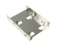 „SilverStone SST-SDP08“ lizdo keitiklis iš 3,5 į 2 x 2,5 colio