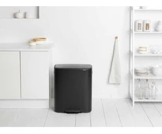Šiukšlių dėžė Brabantia Bo su pedalu, 2 x 30 l, Juoda