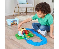Spin Master Spin Master Mighty Express Farm Station žaidimų rinkinys su Farm-Frieda, žaisline transporto priemone