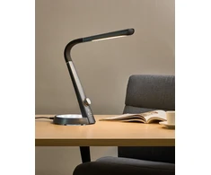 Beliani LED stalo lempa CANOPUS su USB jungtimi juoda