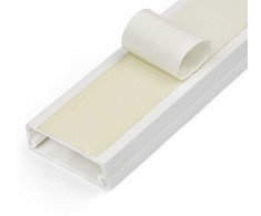 StarTech STARTECH.COM 1m Kabelkanal Selbstklebend 32x11mm PVC - Sockelleiste/Wandkabelkanal -bis zu 12 Kabelis - UL gepr�ft