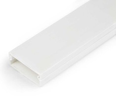 StarTech STARTECH.COM 1m Kabelkanal Selbstklebend 32x11mm PVC - Sockelleiste/Wandkabelkanal -bis zu 12 Kabelis - UL gepr�ft