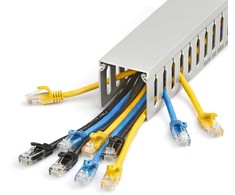 STARTECH.COM 2 m laidų kanalas - 50x50 mm - kabelių kanalas su 8 mm plyšiais - PVC tinklo kabelio dangtelis - iki 80 kabelių