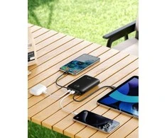 „Swissten Voltbox“ 35 W išorinė baterija, 20000 mAh, su integruotais USB-C ir „Lightning“ laidais