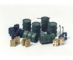 Tamiya Vokiečių kuro statinių ir kanistrų rinkinys 1/35 (35186)
