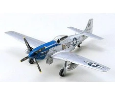 Tamiya – Šiaurės Amerikos P-51D Mustang, 1/72, 60749