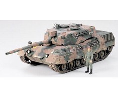 Plastikinis surenkamas modelis Tamiya West German Leopard A4